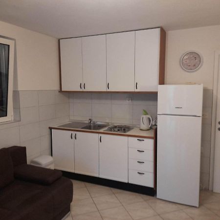 Franko Apartmani Zambratija  Exterior foto