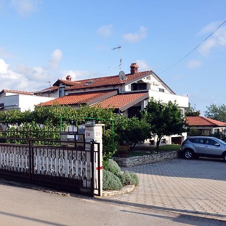 Franko Apartmani Zambratija  Exterior foto