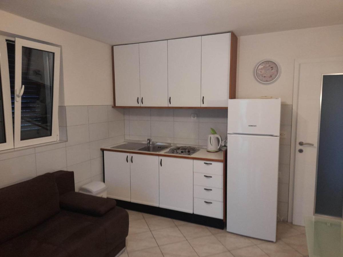 Franko Apartmani Zambratija  Exterior foto