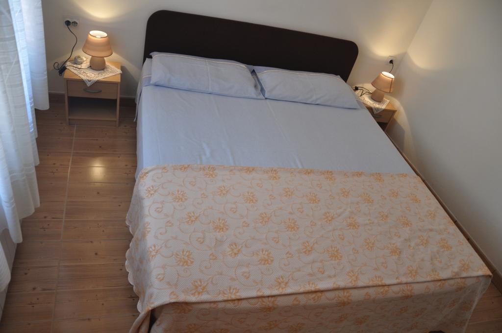 Franko Apartmani Zambratija  Exterior foto