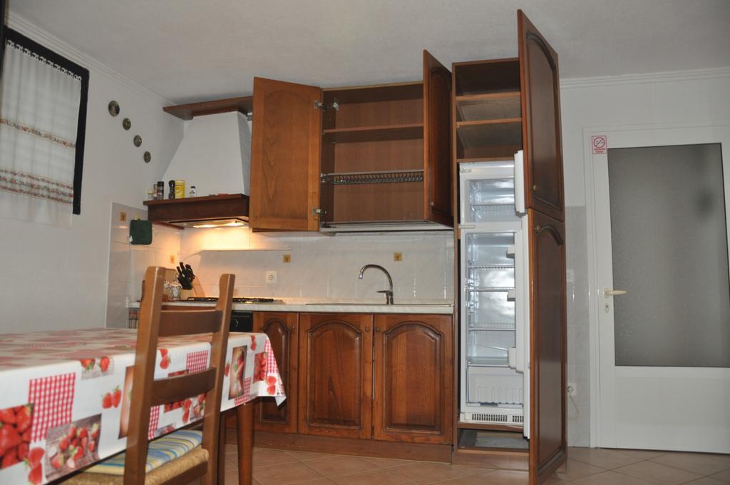 Franko Apartmani Zambratija  Exterior foto