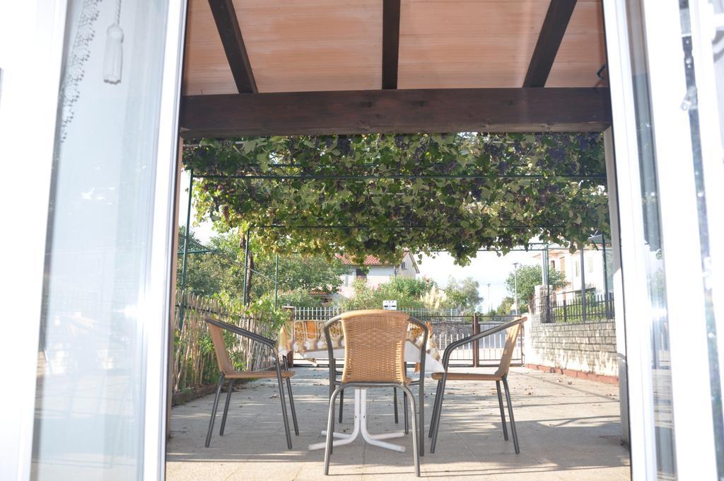 Franko Apartmani Zambratija  Exterior foto