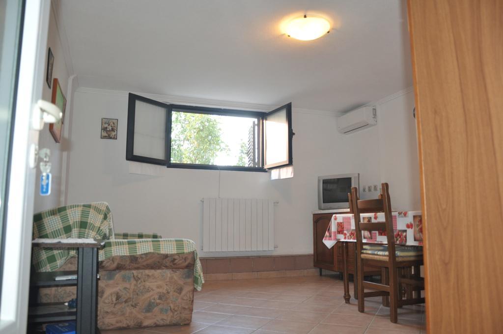 Franko Apartmani Zambratija  Exterior foto