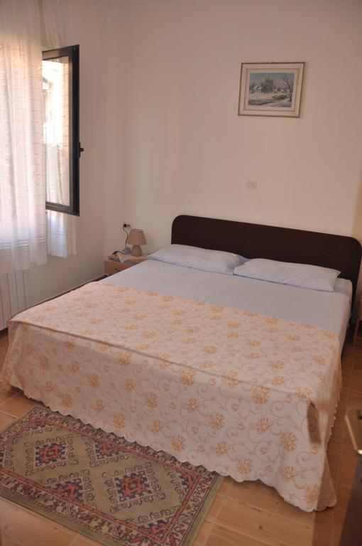 Franko Apartmani Zambratija  Exterior foto