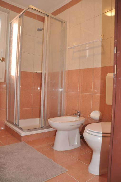 Franko Apartmani Zambratija  Exterior foto