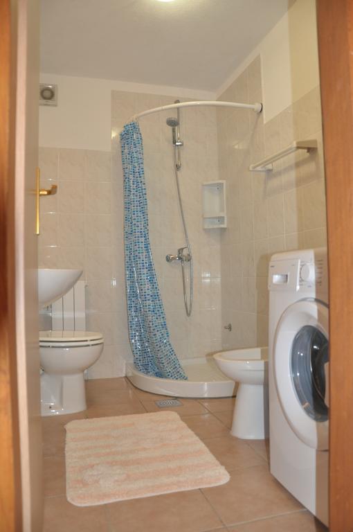 Franko Apartmani Zambratija  Exterior foto